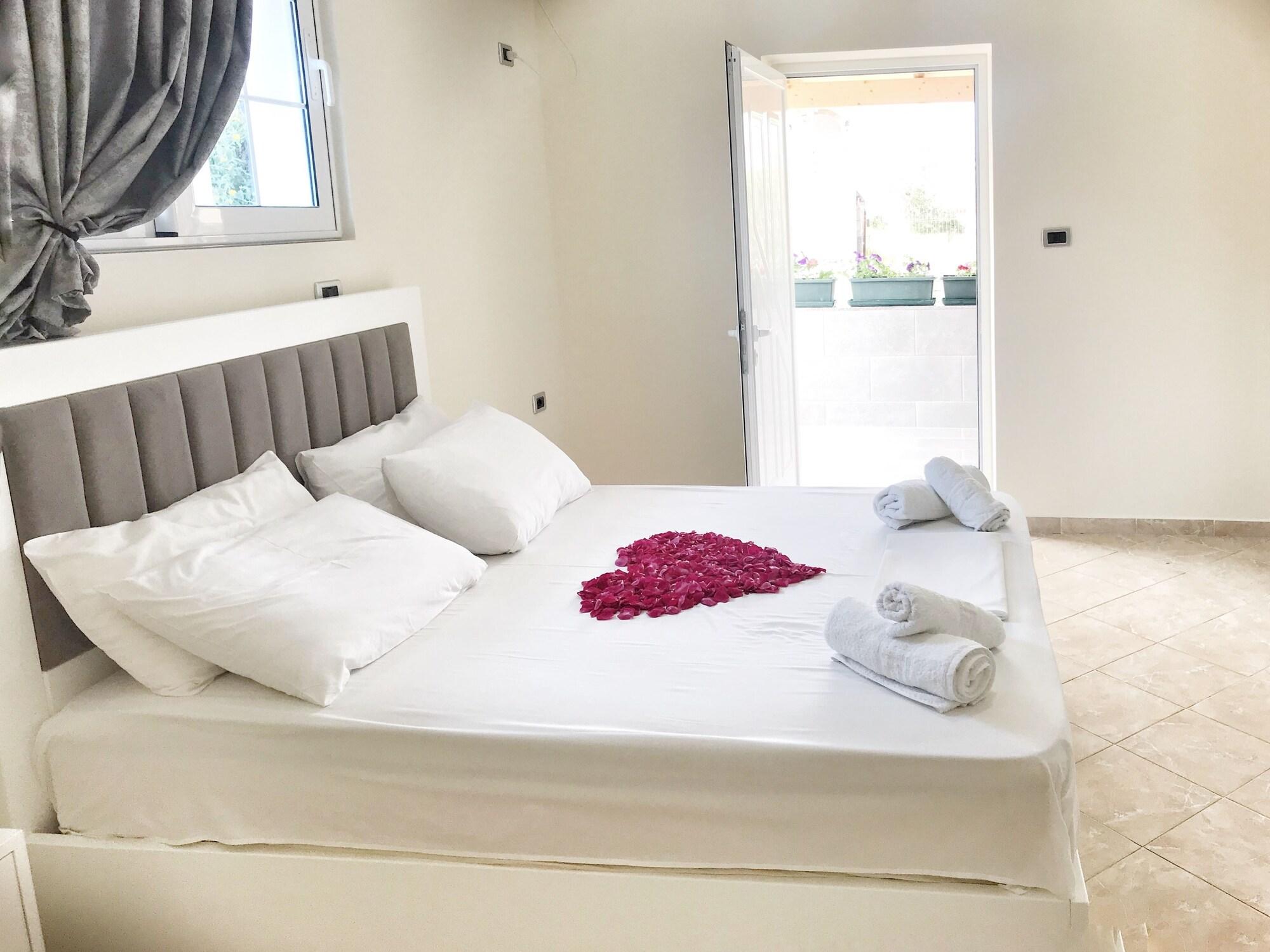 Prive Hotel And Apartment Ksamil Exterior photo